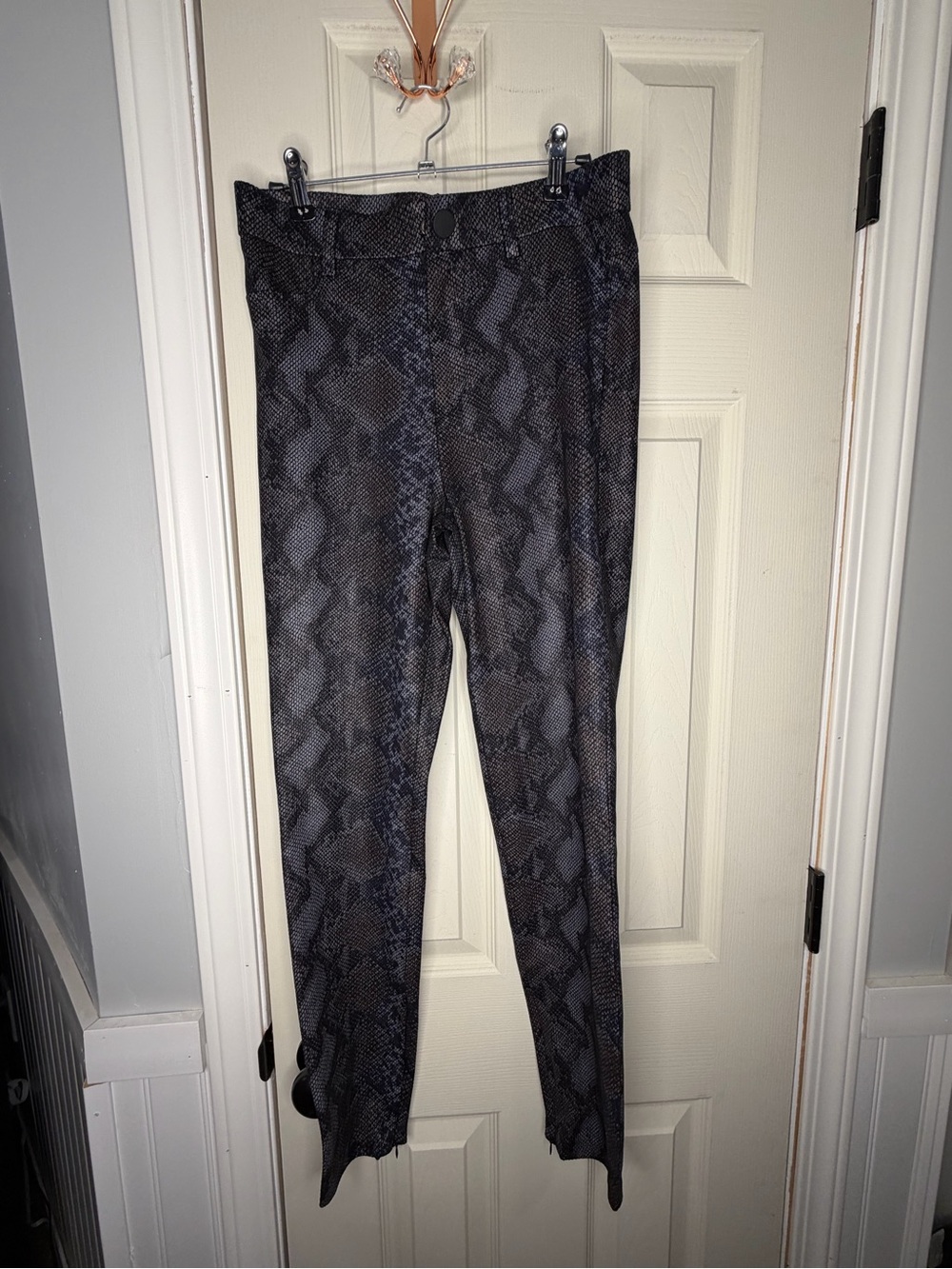 Zara Women's Black Snake-Print Skinny Jeans